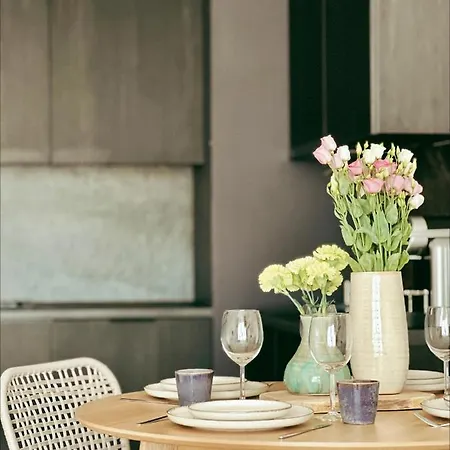 Apartment Art House